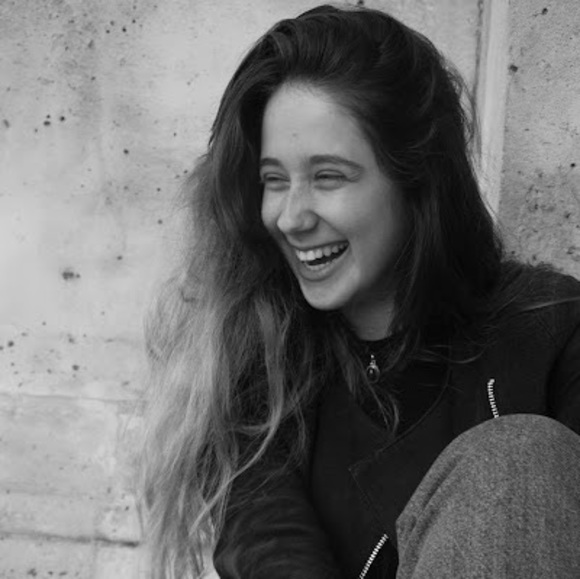 Meet your Posher, Melissa - Picture 1 of 1